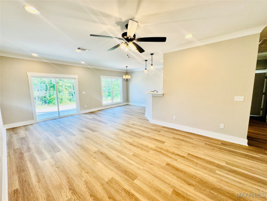 928 Central Road