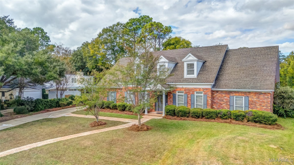 2811 Lansdowne Drive