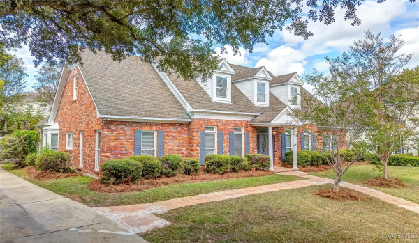 2811 Lansdowne Drive