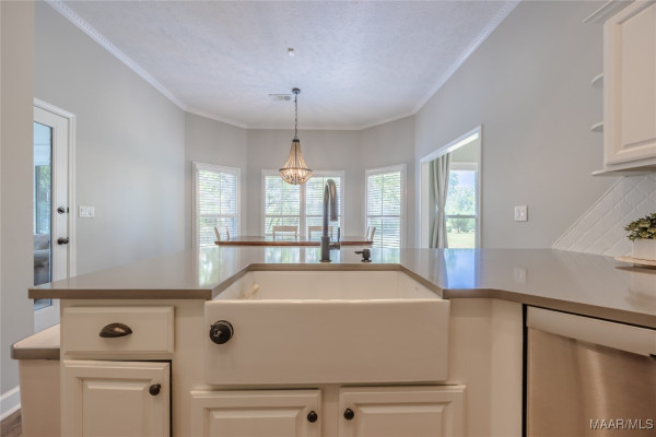 950 EMERALD MOUNTAIN Parkway