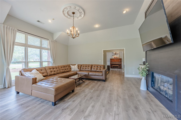 950 EMERALD MOUNTAIN Parkway