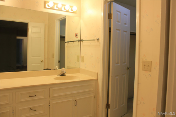 1761 Northfield Drive