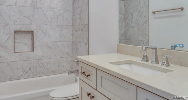 1571 Mews Cross Street