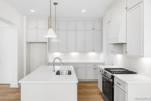 4508 Bloomsbury Street