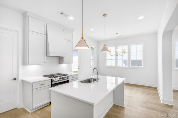 4508 Bloomsbury Street