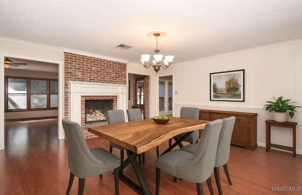 1237 Edgeworth Drive