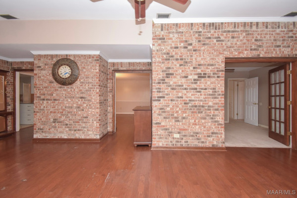 1237 Edgeworth Drive