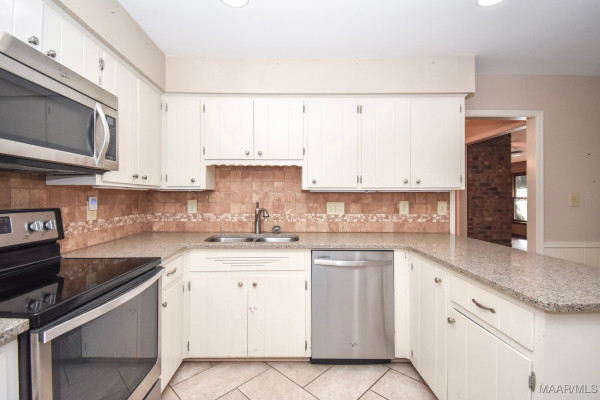 1237 Edgeworth Drive