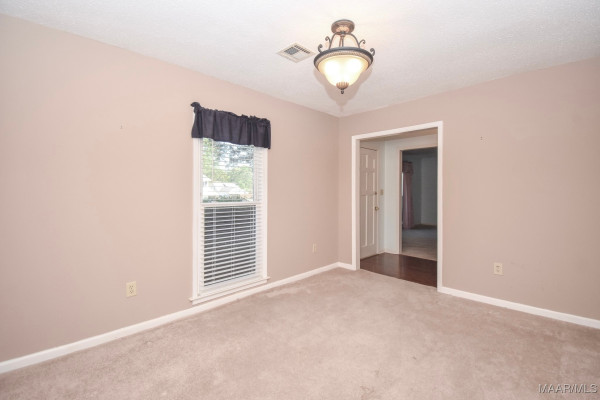 1237 Edgeworth Drive