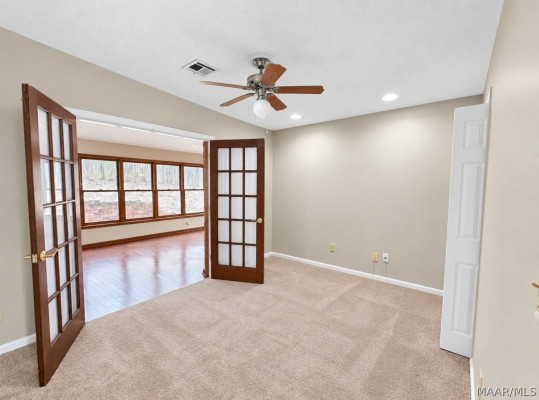 1237 Edgeworth Drive