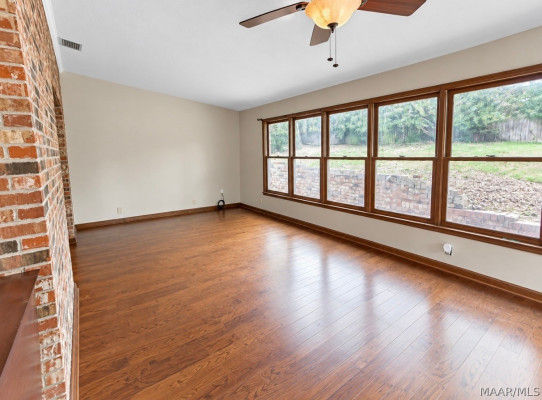 1237 Edgeworth Drive