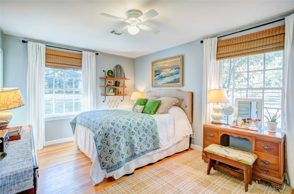 3325 Richardson Road S