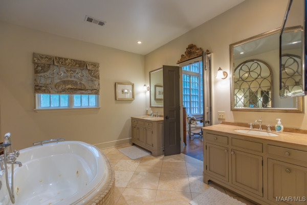 1998 W Fort Toulouse Road