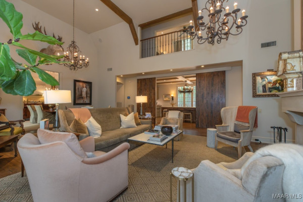 1998 W Fort Toulouse Road