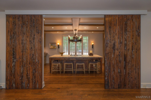 1998 W Fort Toulouse Road