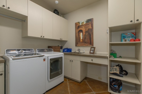 1998 W Fort Toulouse Road