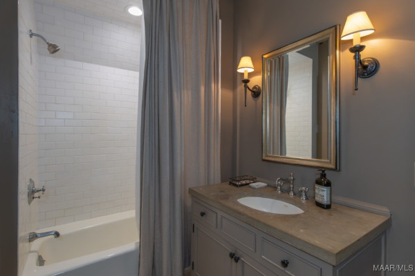 1998 W Fort Toulouse Road