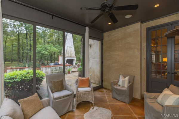 1998 W Fort Toulouse Road