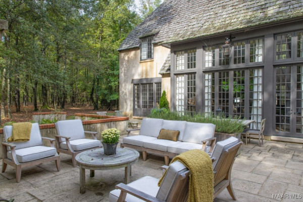 1998 W Fort Toulouse Road