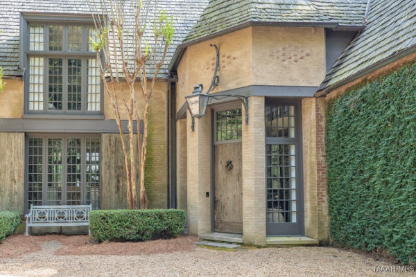 1998 W Fort Toulouse Road