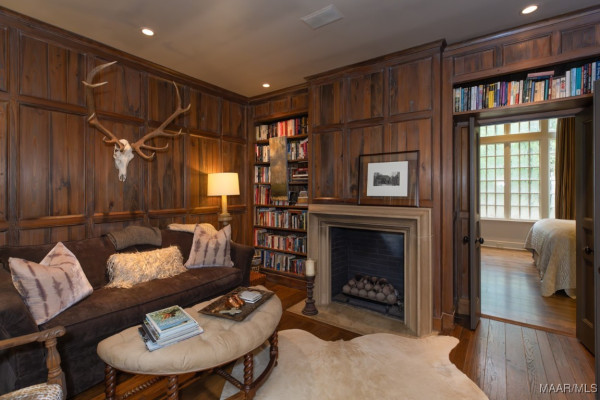 1998 W Fort Toulouse Road