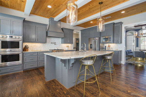 112 Chimney Ridge