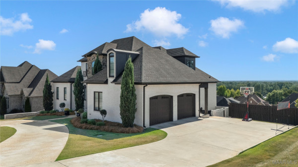 112 Chimney Ridge