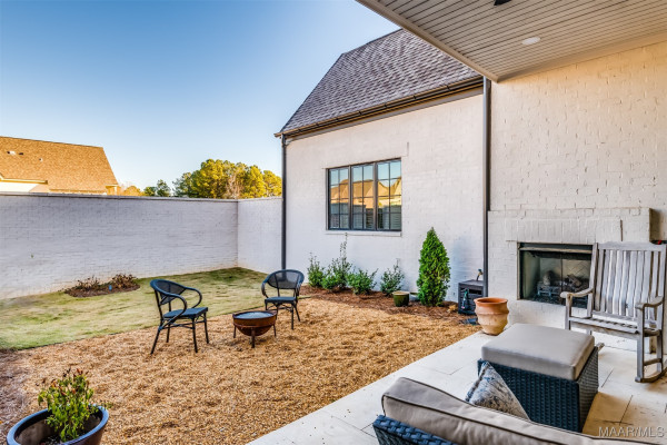 8443 Guildhall Street