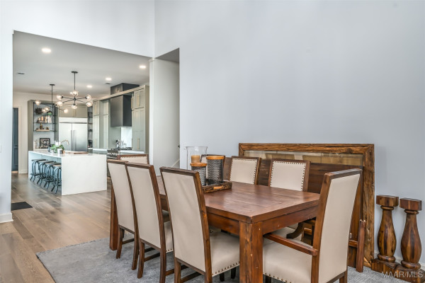 8443 Guildhall Street