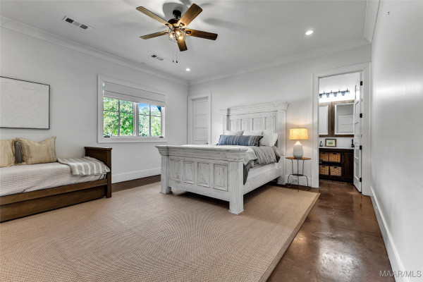 60 Castaway Cove Lane