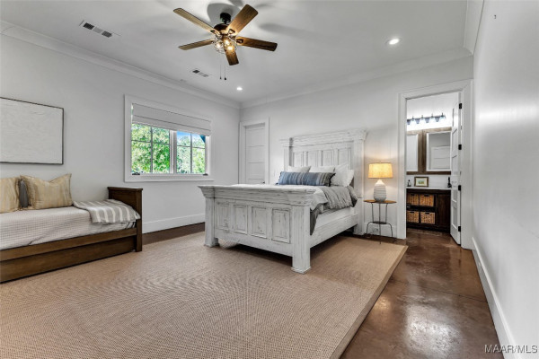 60 Castaway Cove Lane