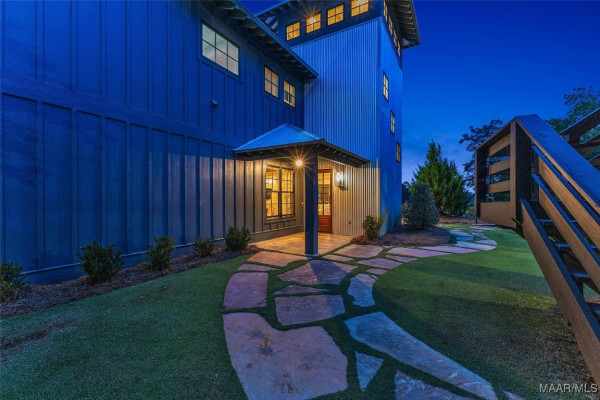 60 Castaway Cove Lane