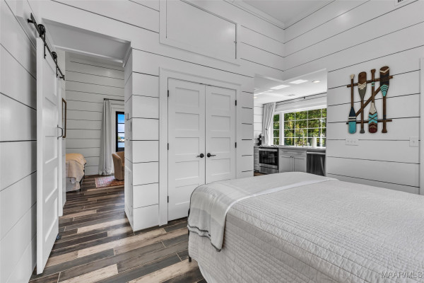 60 Castaway Cove Lane