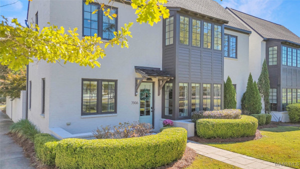 7906 Margaret Street