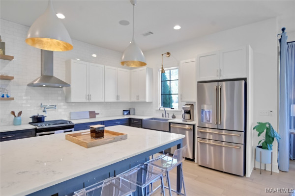 7906 Margaret Street