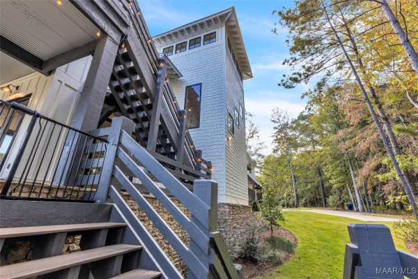 130 Castaway Cove Lane