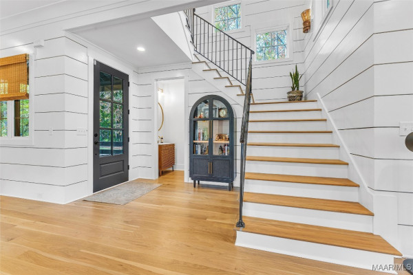 130 Castaway Cove Lane