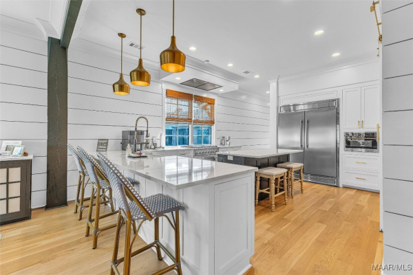 130 Castaway Cove Lane