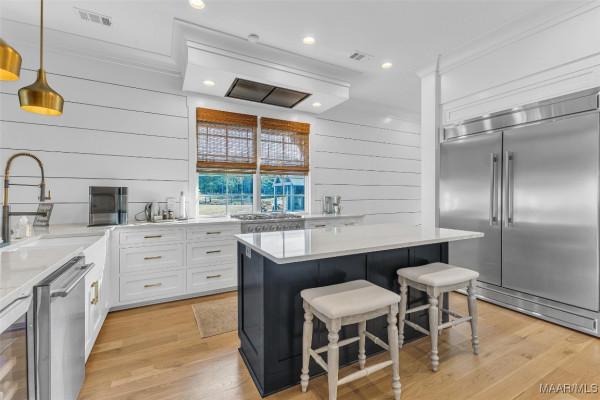 130 Castaway Cove Lane