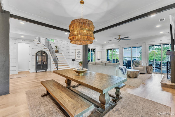 130 Castaway Cove Lane