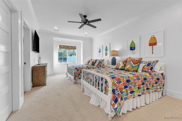 130 Castaway Cove Lane