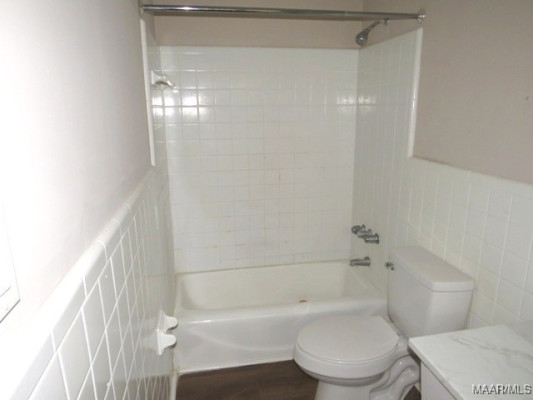 1725 Fairforest Drive