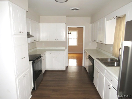 1725 Fairforest Drive