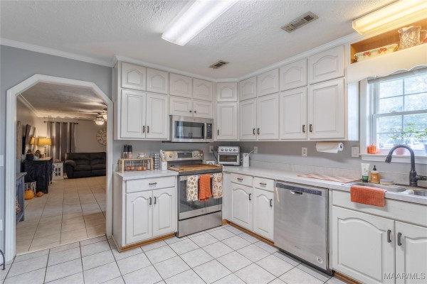 466 County Road 368 .