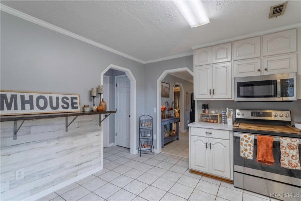 466 County Road 368 .