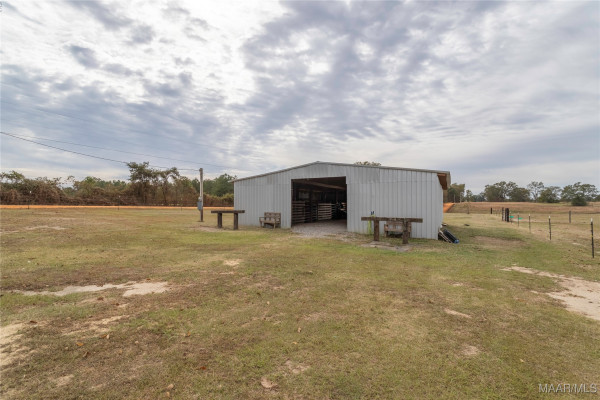 466 County Road 368 .