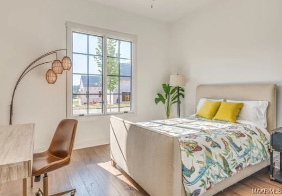 1563 Mews Cross Street