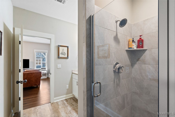 76 Double Oak Avenue