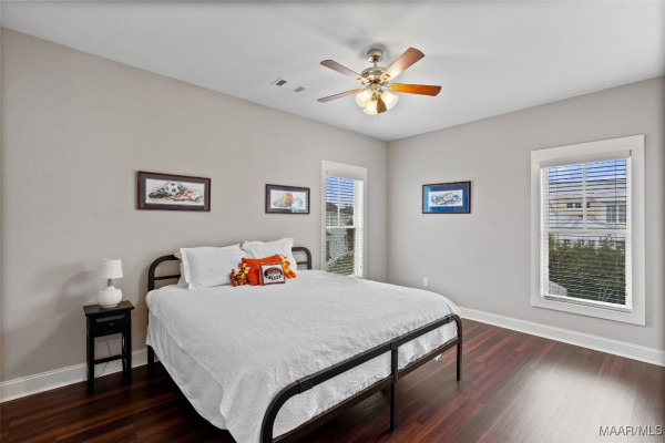 76 Double Oak Avenue