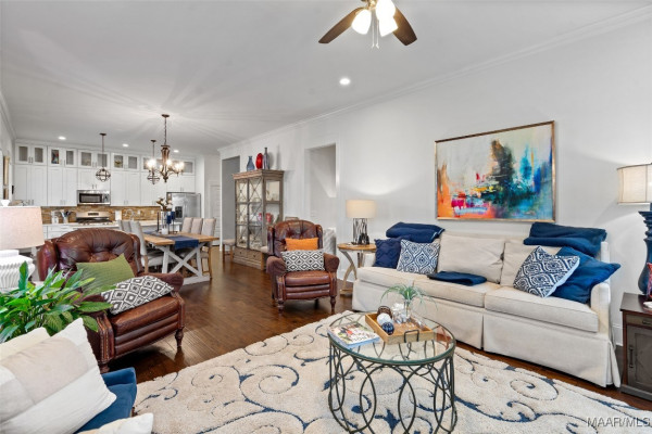 76 Double Oak Avenue